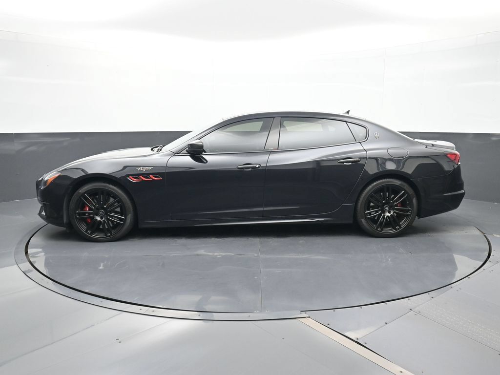 Used 2022 Maserati Quattroporte Trofeo RWD image 2
