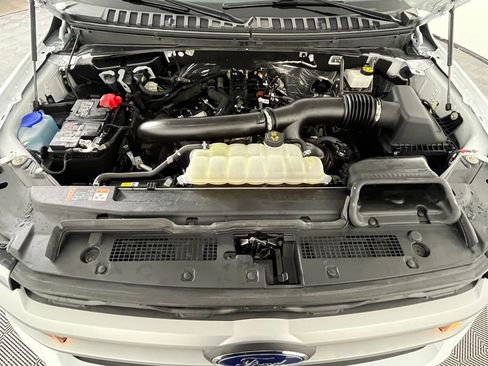 Used 2024 Ford Expedition XLT image 20