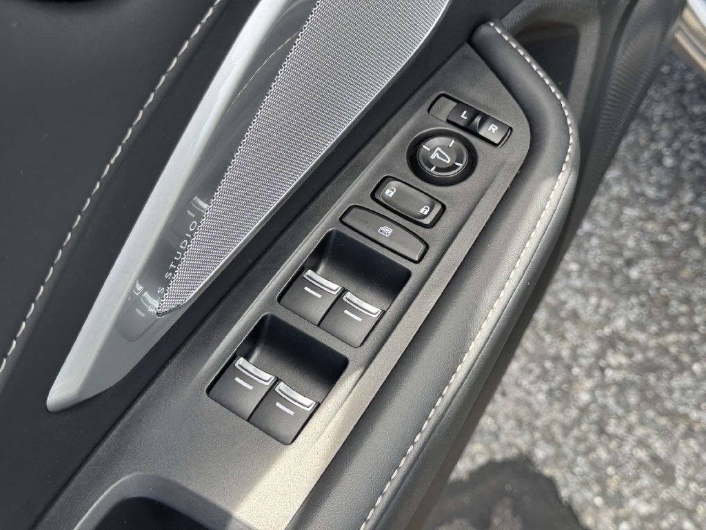 Certified 2025 Acura RDX w/ Technology Package AWD/4WD image 16