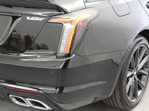 Used 2024 Cadillac CT5 V w/ Premium Package AWD/4WD image 8