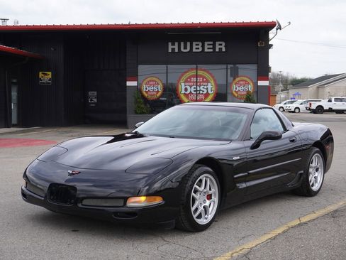 Used 2002 Chevrolet Corvette Z06 w/ Memory Pkg image 3