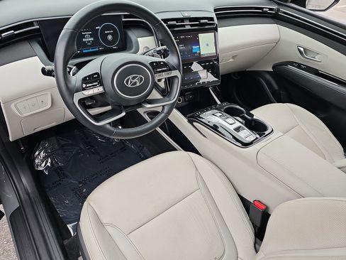 Used 2024 Hyundai Tucson Limited image 16