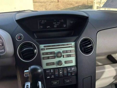 Used 2010 Honda Pilot EX-L image 20