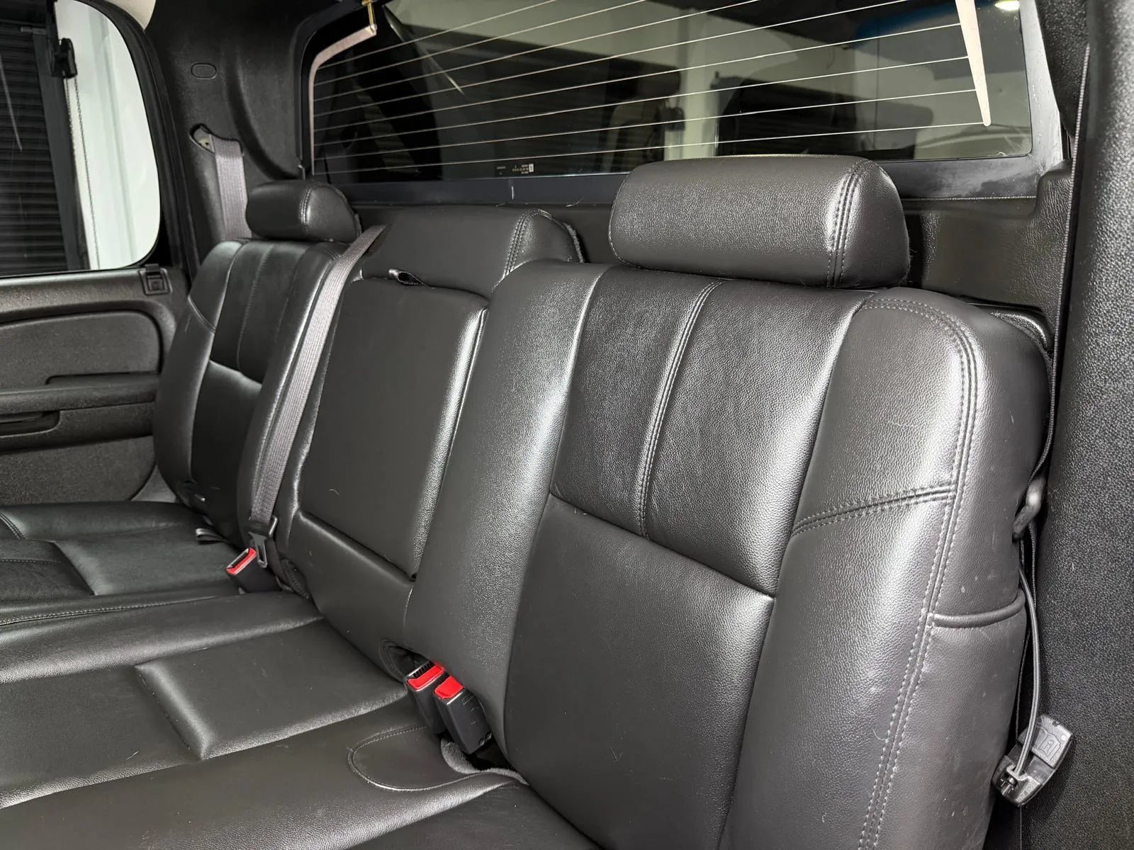 Used 2013 Chevrolet Avalanche LT w/ Suspension Package, Off-Road AWD/4WD image 18