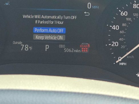 Used 2026 Toyota Sienna XLE FWD image 26