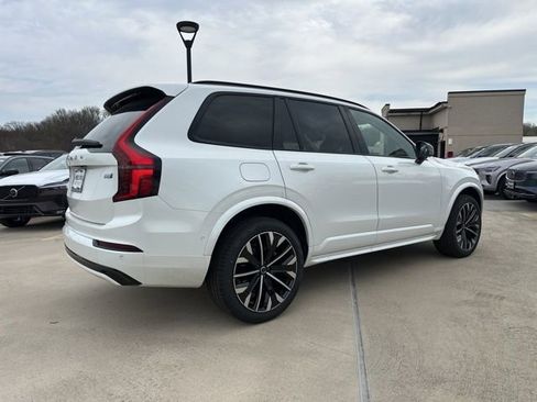 New 2026 Volvo XC90 B6 Ultra w/ Protection Package Premier image 7
