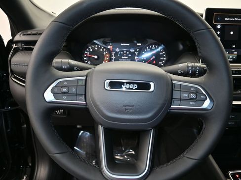 New 2026 Jeep Compass Latitude AWD/4WD image 14