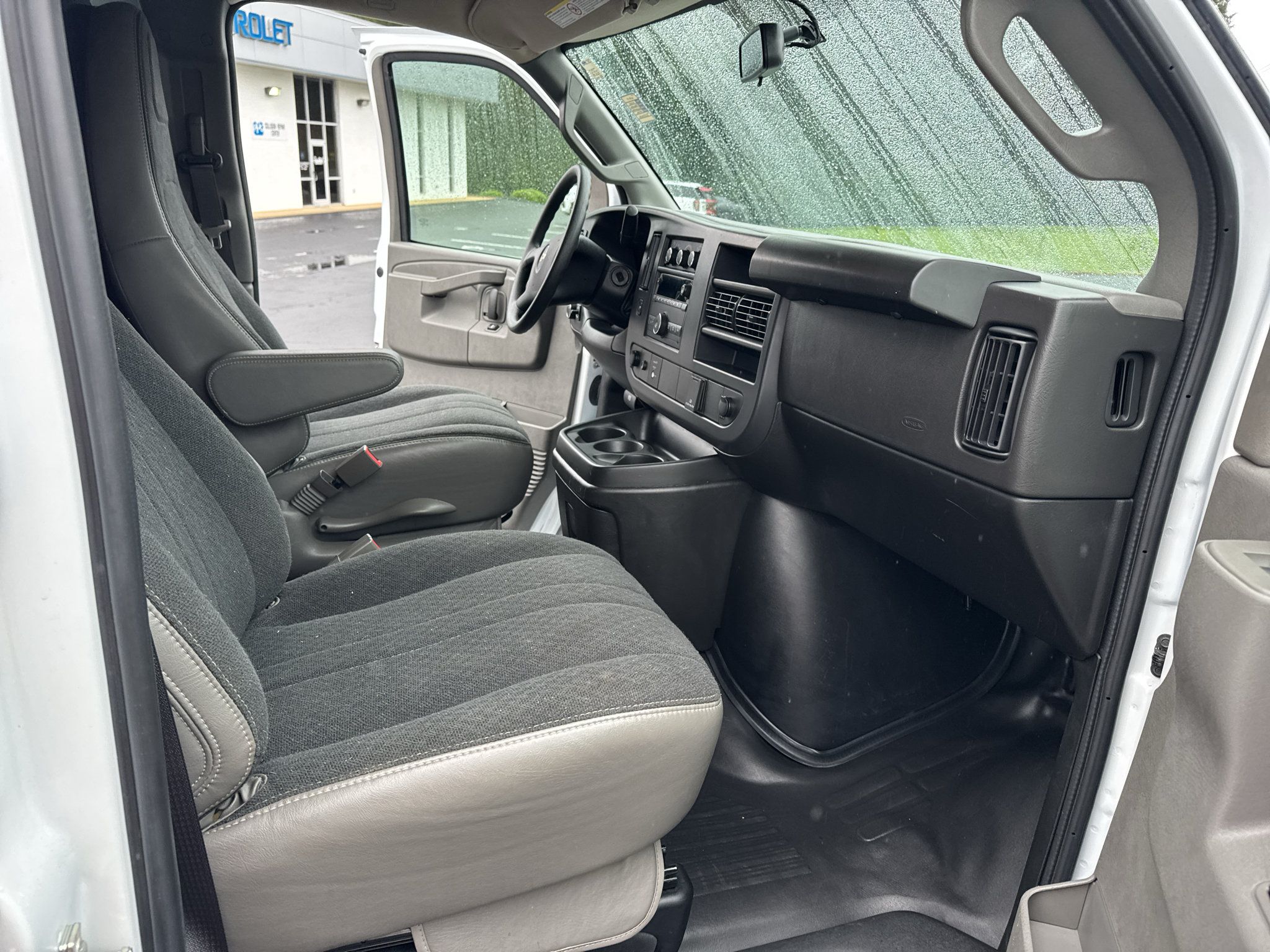 Used 2025 Chevrolet Express 2500 w/ Driver Convenience Package RWD image 16