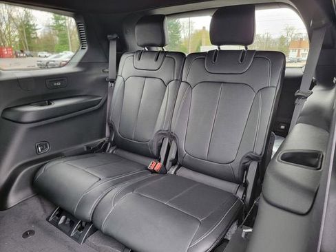 New 2026 Jeep Grand Cherokee L Limited image 21