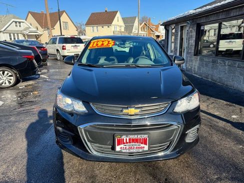 Used 2020 Chevrolet Sonic Premier image 2