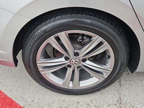 Used 2021 Volkswagen Jetta R-Line w/ R-Line Cold Weather Package image 10