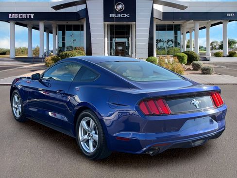 Used 2016 Ford Mustang Coupe RWD image 3
