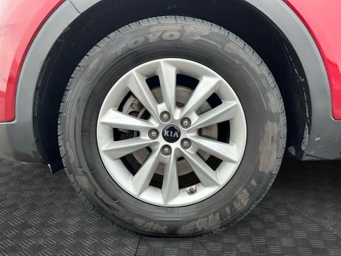 Used 2020 Kia Sorento LX w/ LX I4 Convenience Package image 16