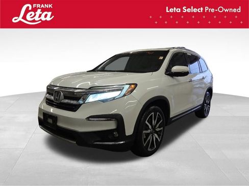 Used 2022 Honda Pilot Touring image 1