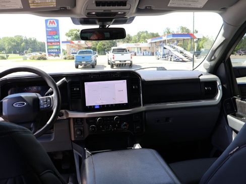 Used 2024 Ford F250 XLT w/ XLT Premium Package AWD/4WD image 13