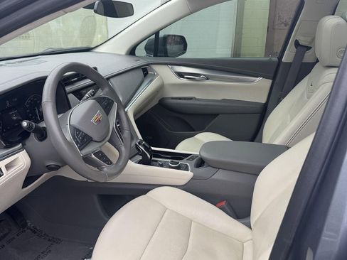 Used 2022 Cadillac XT5 Premium Luxury AWD/4WD image 10