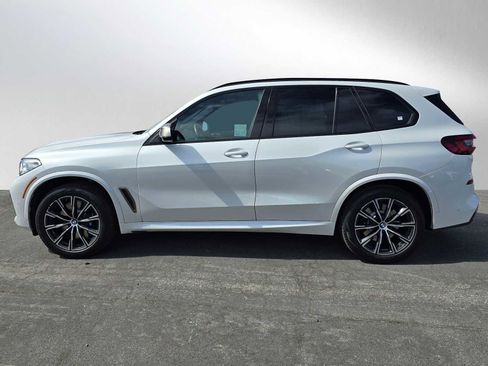 Used 2023 BMW X5 M50i w/ Executive Package image 4