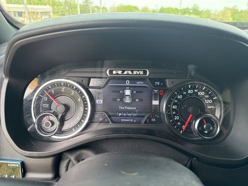 Used 2019 RAM 1500 Big Horn RWD image 6