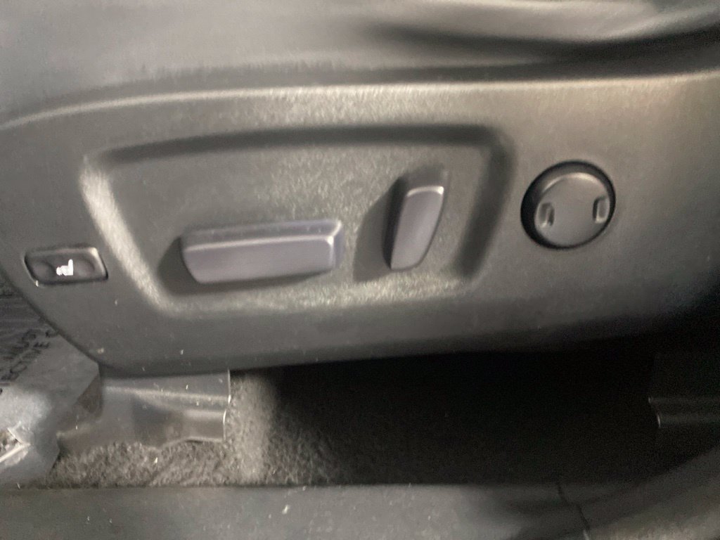 Used 2015 Toyota Highlander XLE AWD/4WD image 24