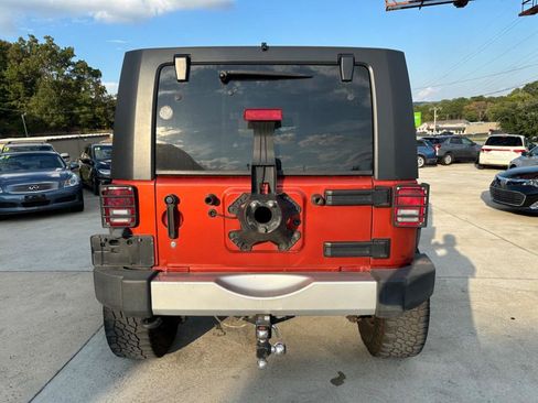 Used 2009 Jeep Wrangler Unlimited Sahara w/ Dual Top Group image 14