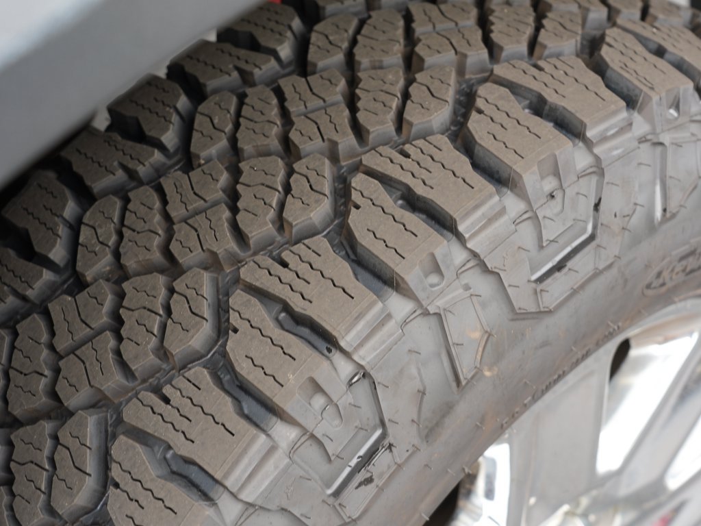 Used 2024 Chevrolet Silverado 3500 High Country w/ High Country Premium Package AWD/4WD image 37