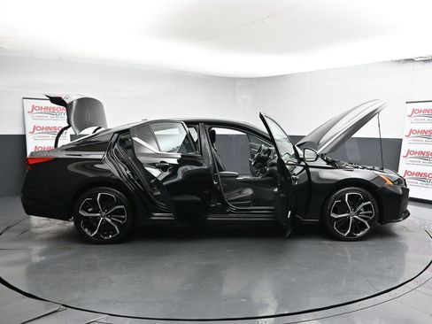 Used 2023 Nissan Altima 2.5 SR image 45