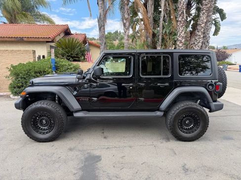 Used 2023 Jeep Wrangler Unlimited Sport AWD/4WD image 9