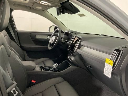 New 2026 Volvo XC40 B5 Plus w/ Protection Package Premier image 34