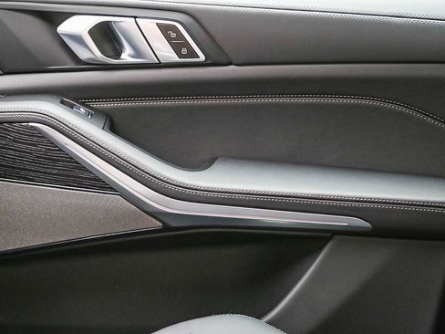 New 2026 BMW X5 xDrive50e w/ M Sport Package image 19