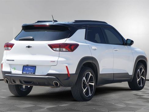 Used 2021 Chevrolet TrailBlazer RS w/ Technology Package FWD image 5