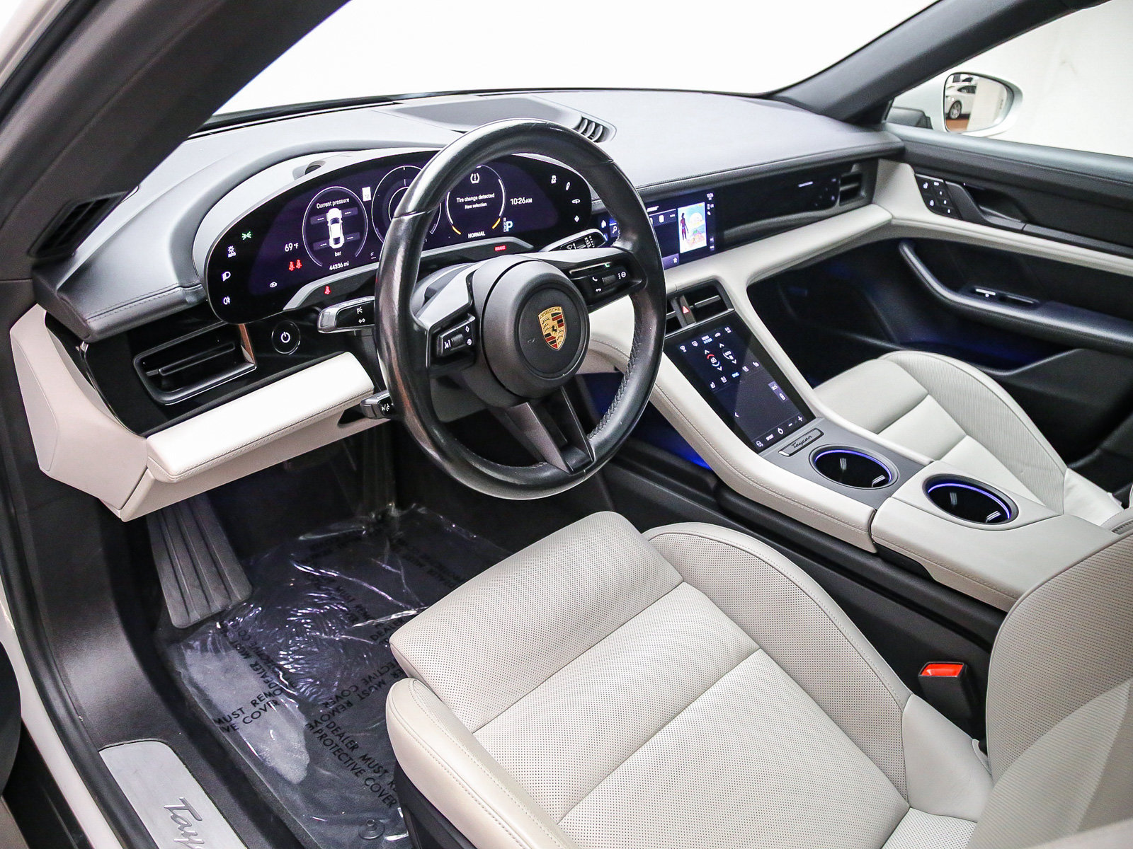 Certified 2022 Porsche Taycan 4S AWD/4WD image 4