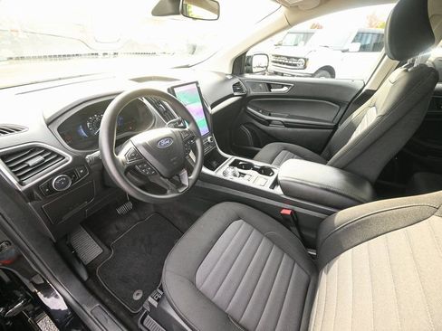 New 2024 Ford Edge SE w/ Black Appearance Package image 14