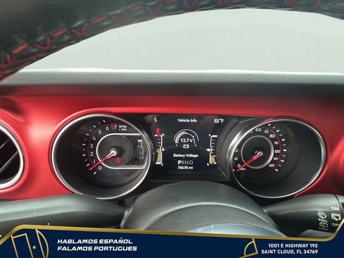 Used 2020 Jeep Wrangler Unlimited Rubicon w/ Cold Weather Group AWD/4WD image 18