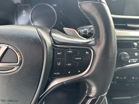 Used 2020 Lexus ES 350 w/ Premium Package image 12