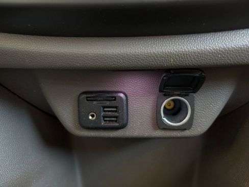 Used 2020 Chevrolet Traverse LT w/ LT Premium Package image 28