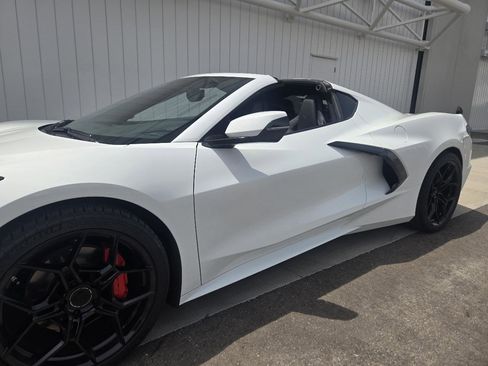 Used 2023 Chevrolet Corvette Stingray Coupe w/ 1LT RWD image 17