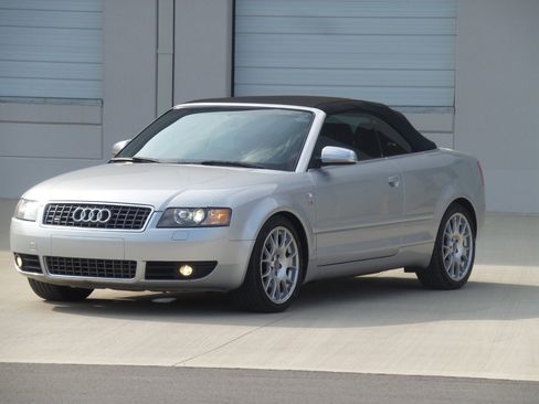 Used 2006 Audi S4 Cabriolet image 11