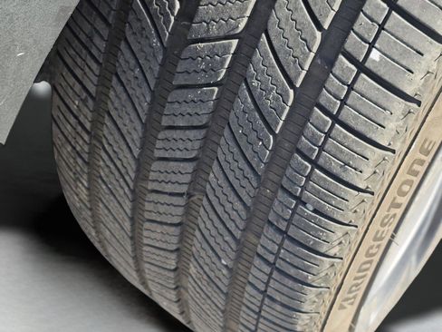 Used 2021 Tesla Model Y Performance image 18