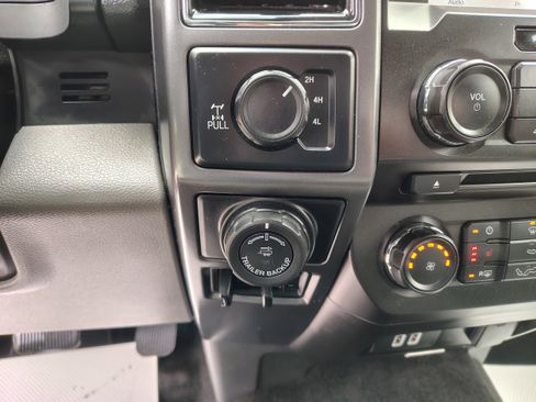 Used 2018 Ford F150 XLT w/ Equipment Group 302A Luxury image 26