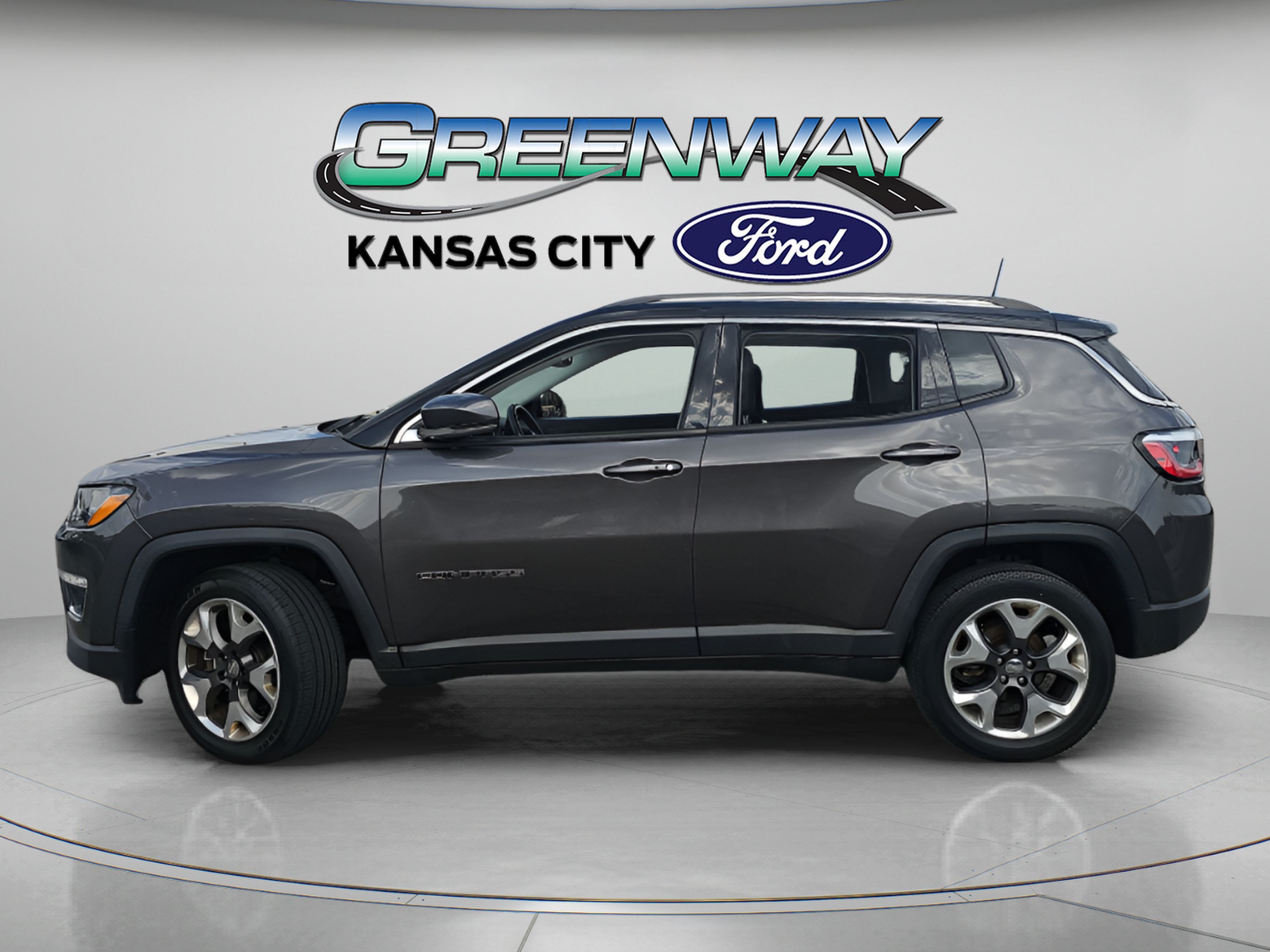 Used 2019 Jeep Compass Limited AWD/4WD image 5