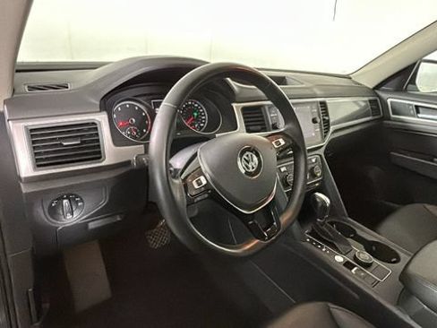 Used 2019 Volkswagen Atlas SE w/ Panoramic Sunroof Package AWD/4WD image 13