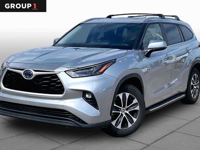 Used 2023 Toyota Highlander XLE