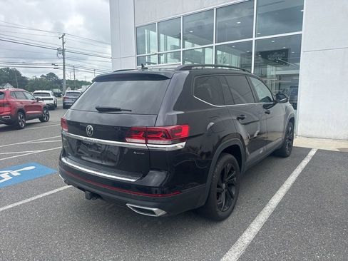 Used 2023 Volkswagen Atlas SE w/ Black Wheel Package AWD/4WD image 4