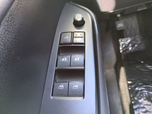 Used 2016 Toyota Highlander LE FWD image 23