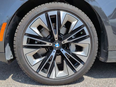 Used 2026 BMW 530i xDrive w/ Premium Package AWD/4WD image 14