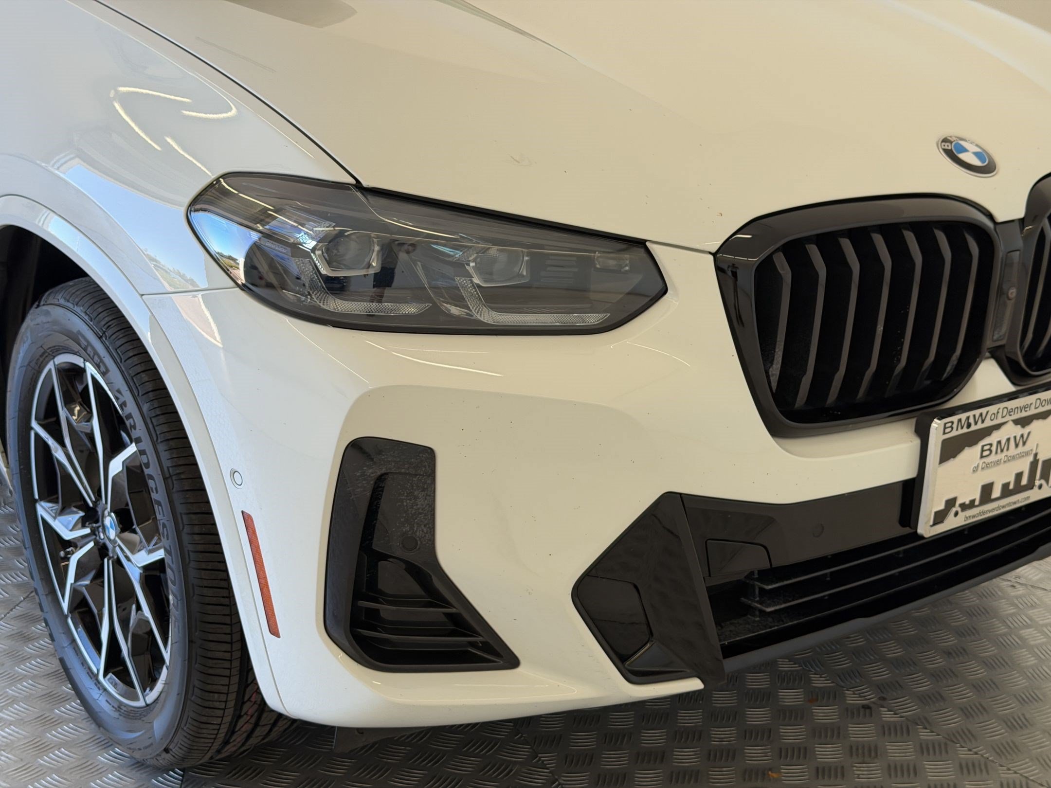 Used 2024 BMW X3 xDrive30i w/ M Sport Package AWD/4WD image 12