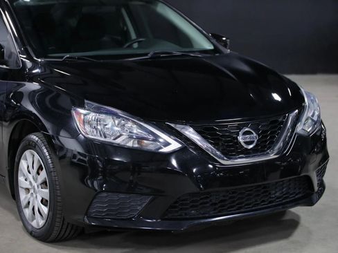 Used 2017 Nissan Sentra S FWD image 2