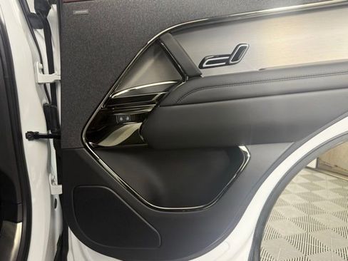 Used 2023 Land Rover Range Rover Sport SE Dynamic image 28