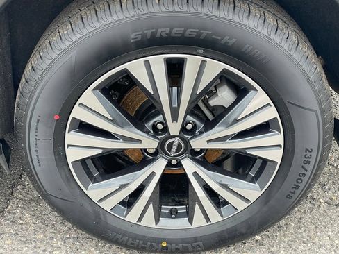 Certified 2023 Nissan Rogue SV AWD/4WD image 31