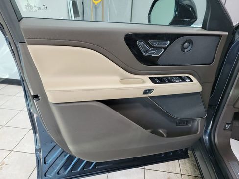 Used 2024 Lincoln Aviator Reserve w/ Elements Package Plus image 38